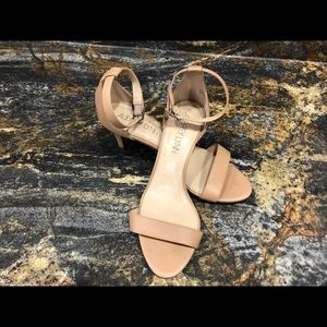 Aubrey Lynn sandals, tan, Sz 7.5